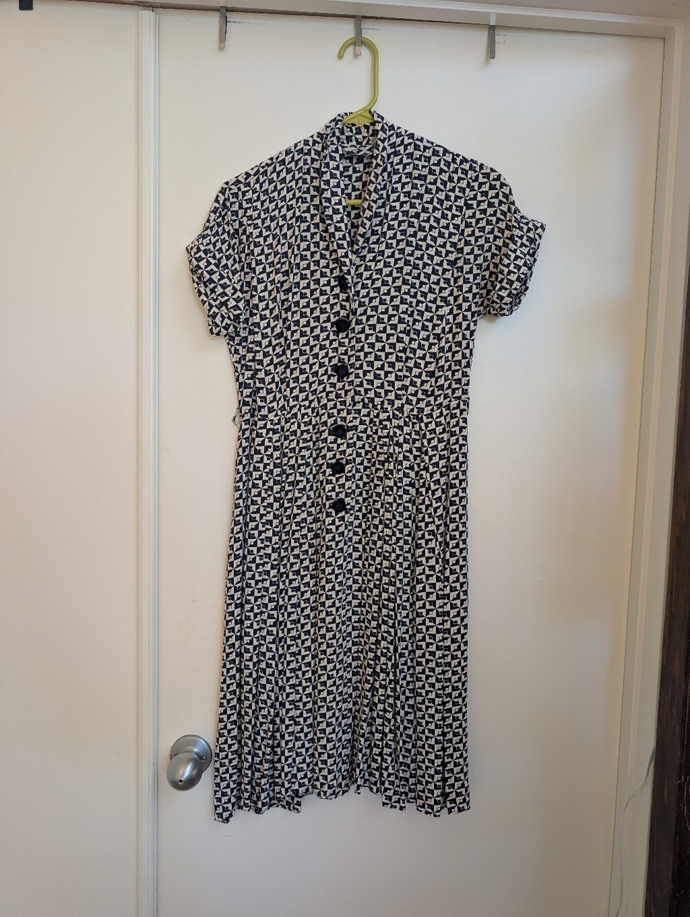 Vintage 1950s Style Button Down Dress Knee Length